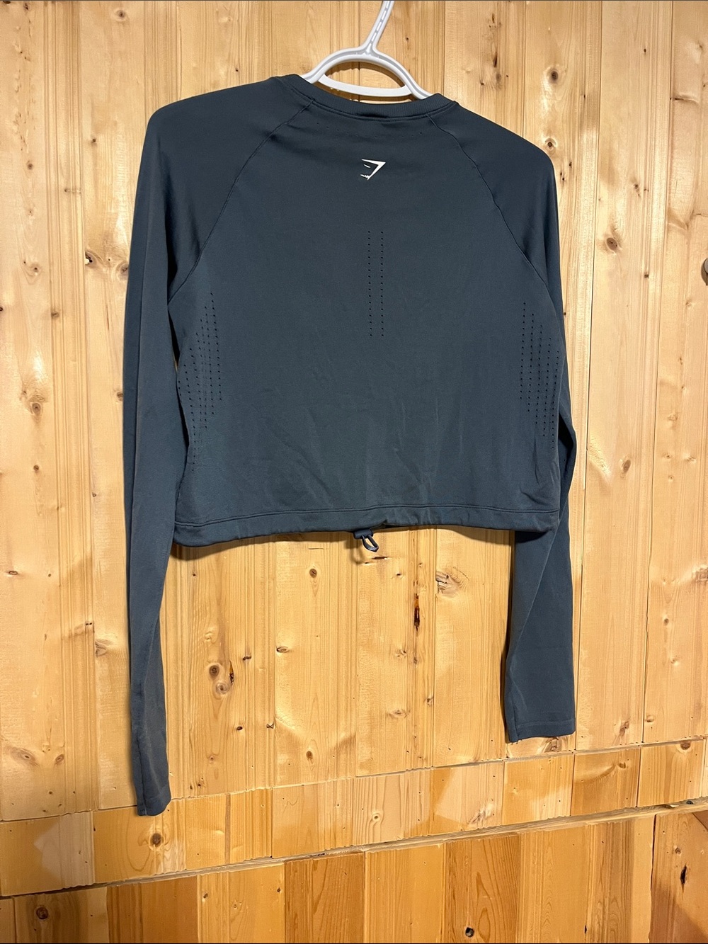 Gymshark Long-Sleeve Cropped Active Top in Charcoal Gray